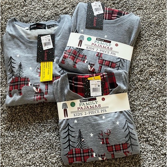 Merry Land Kids’ 2 Piece Winter/Holiday Themed Pajamas - 3 Sets Available - Picture 8 of 11